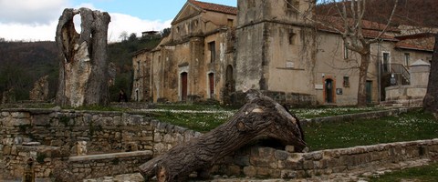 Roscigno vecchia